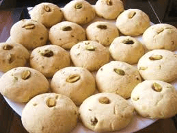 Pistachio Nan khatai in Karachi ( by  Daysi Zoq )